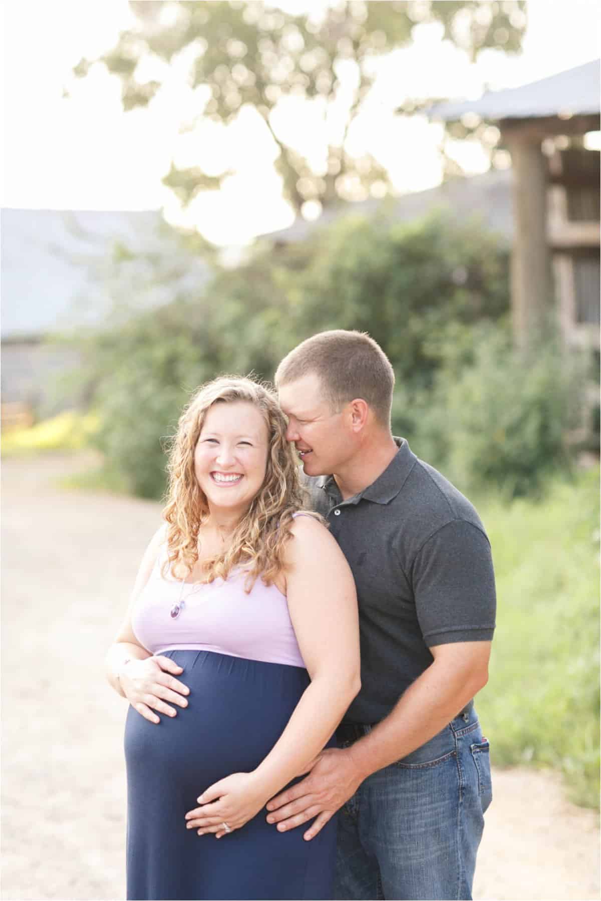 fun and sunny rustic maternity photos