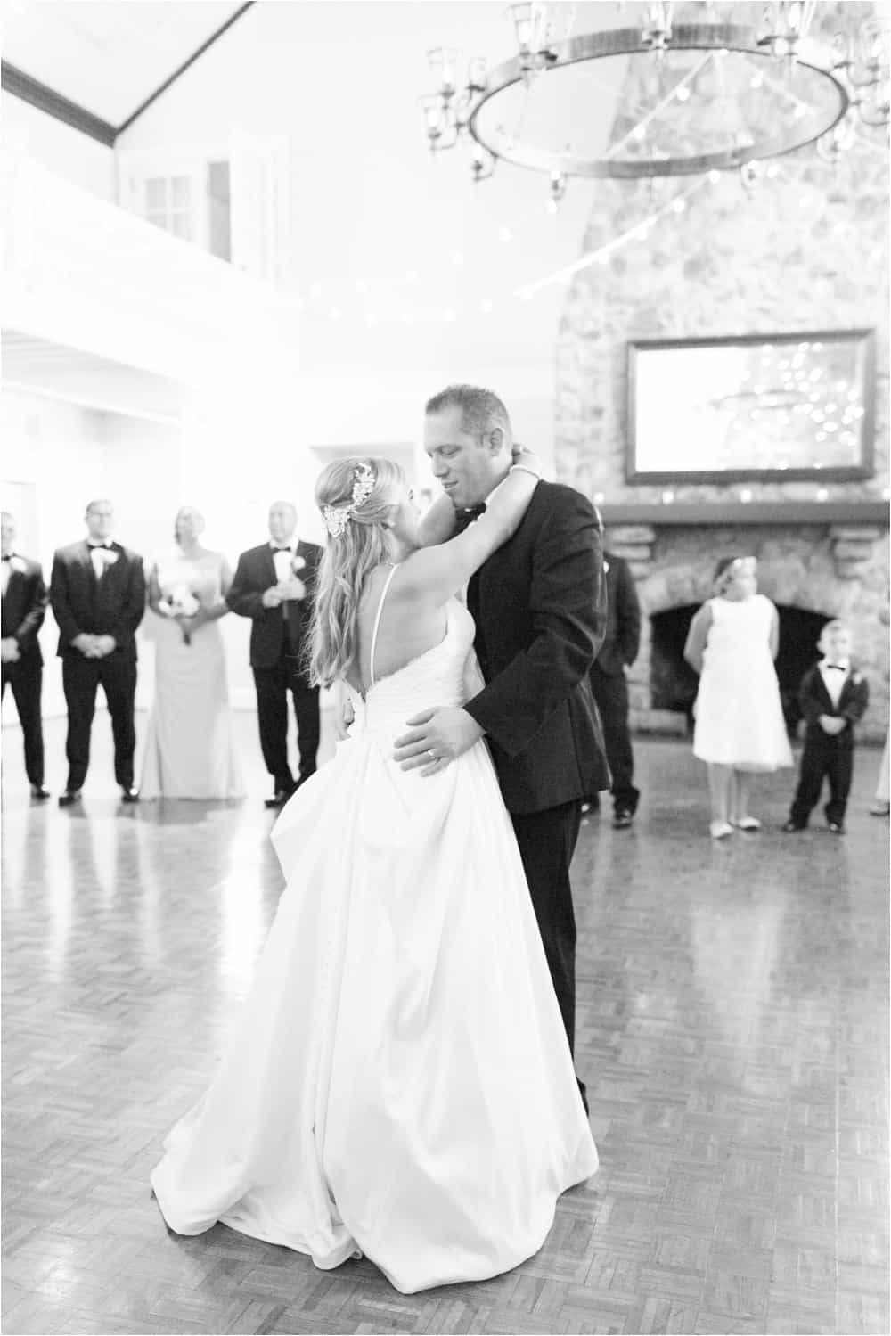 roanoke country club wedding photos