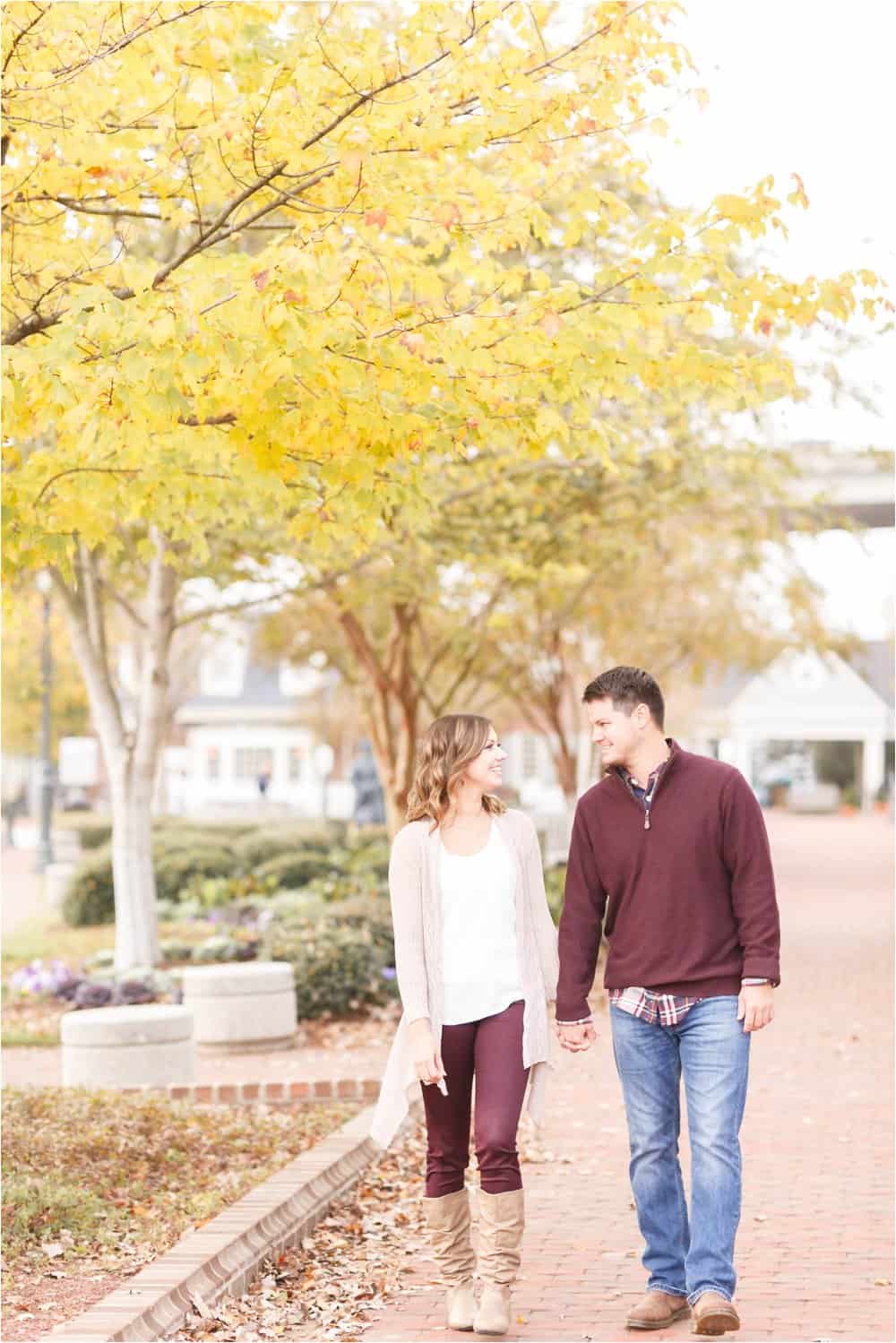 yorktown beach engagement photos