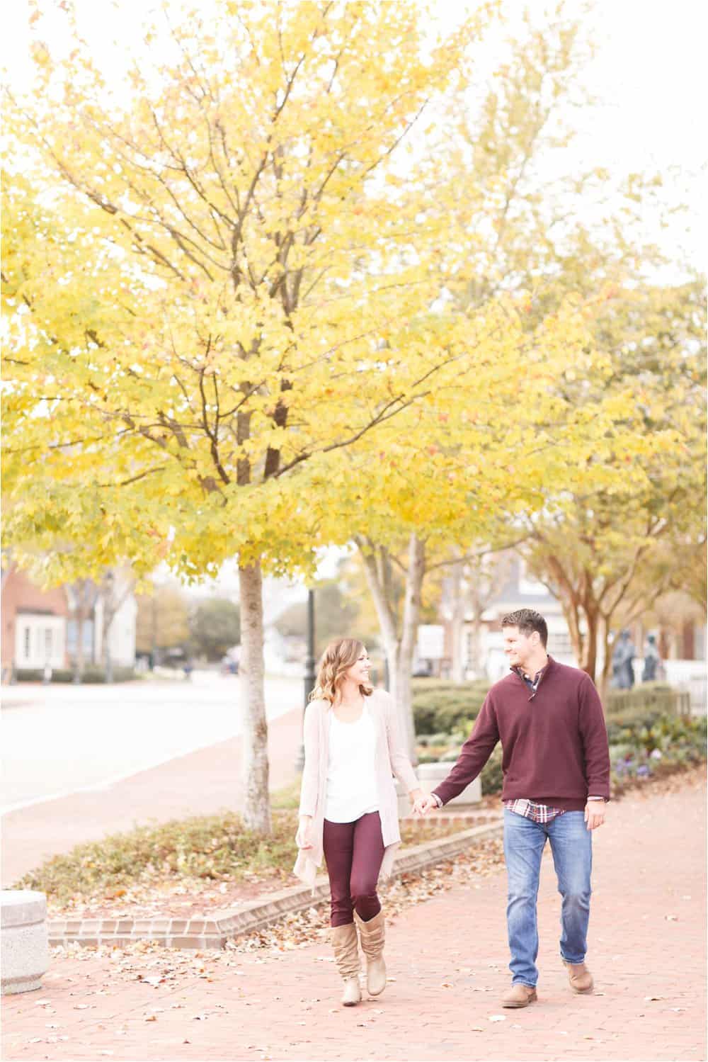 yorktown beach engagement photos