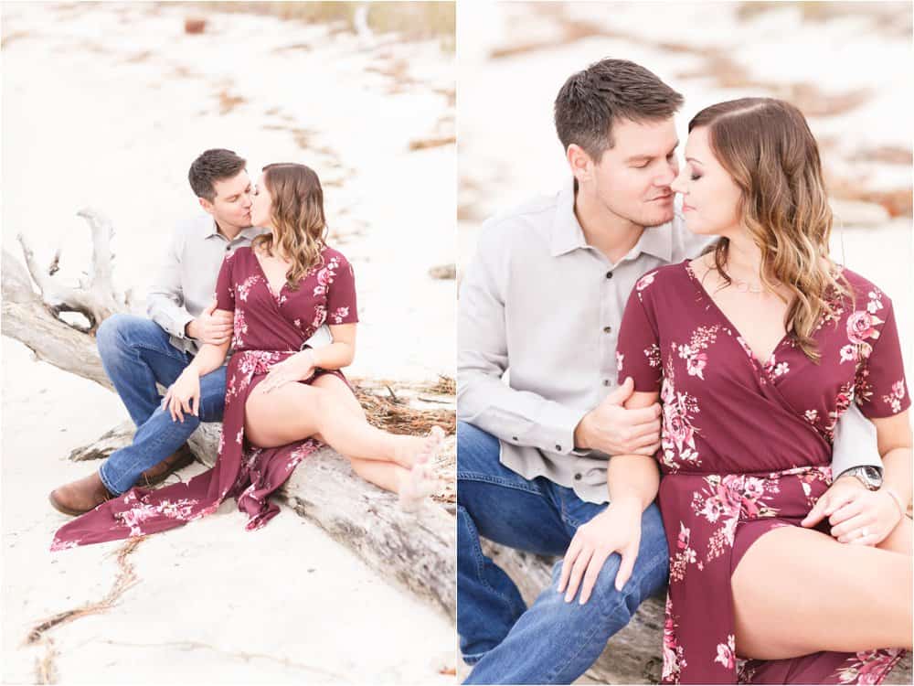 yorktown beach engagement photos