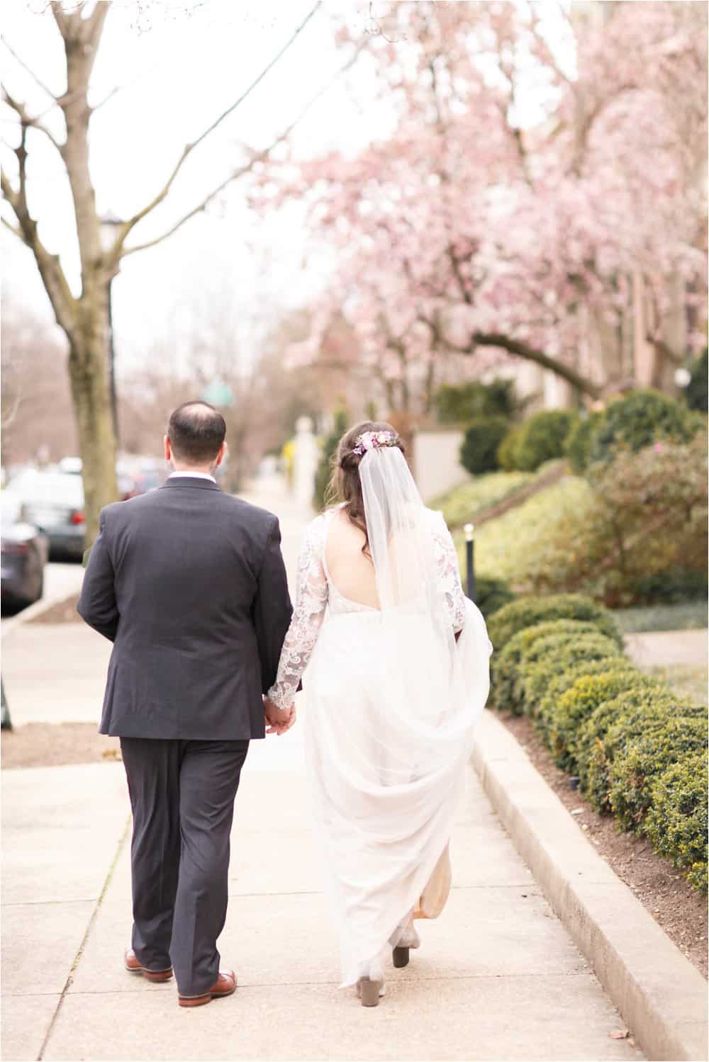 downtown richmond virginia spring wedding photos