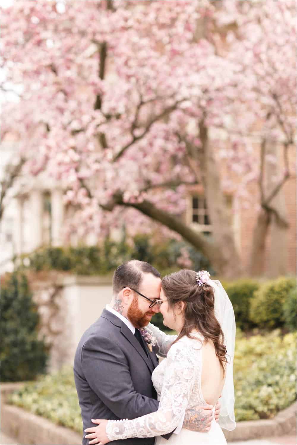 downtown richmond virginia spring wedding photos