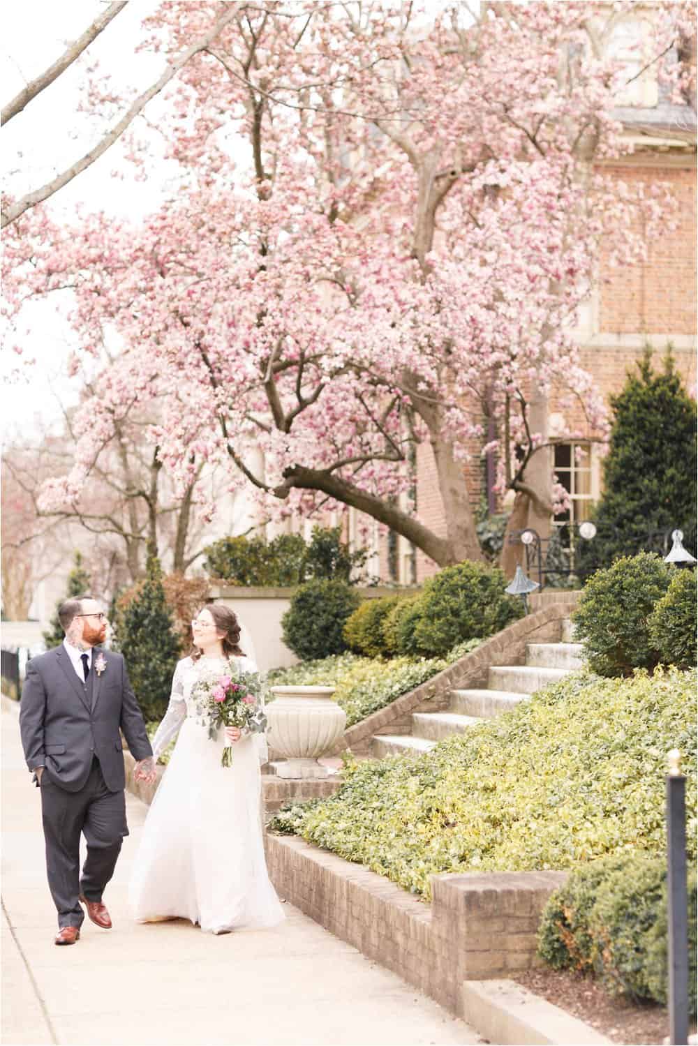 downtown richmond virginia spring wedding photos