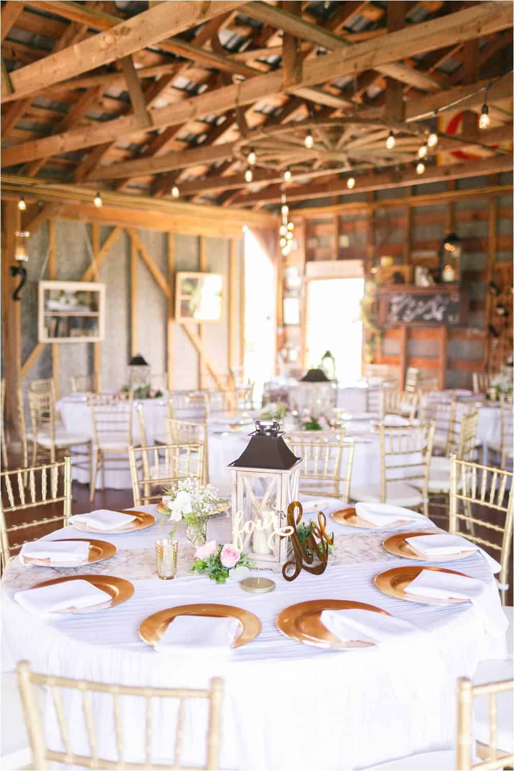 barns at timberneck wedding photos