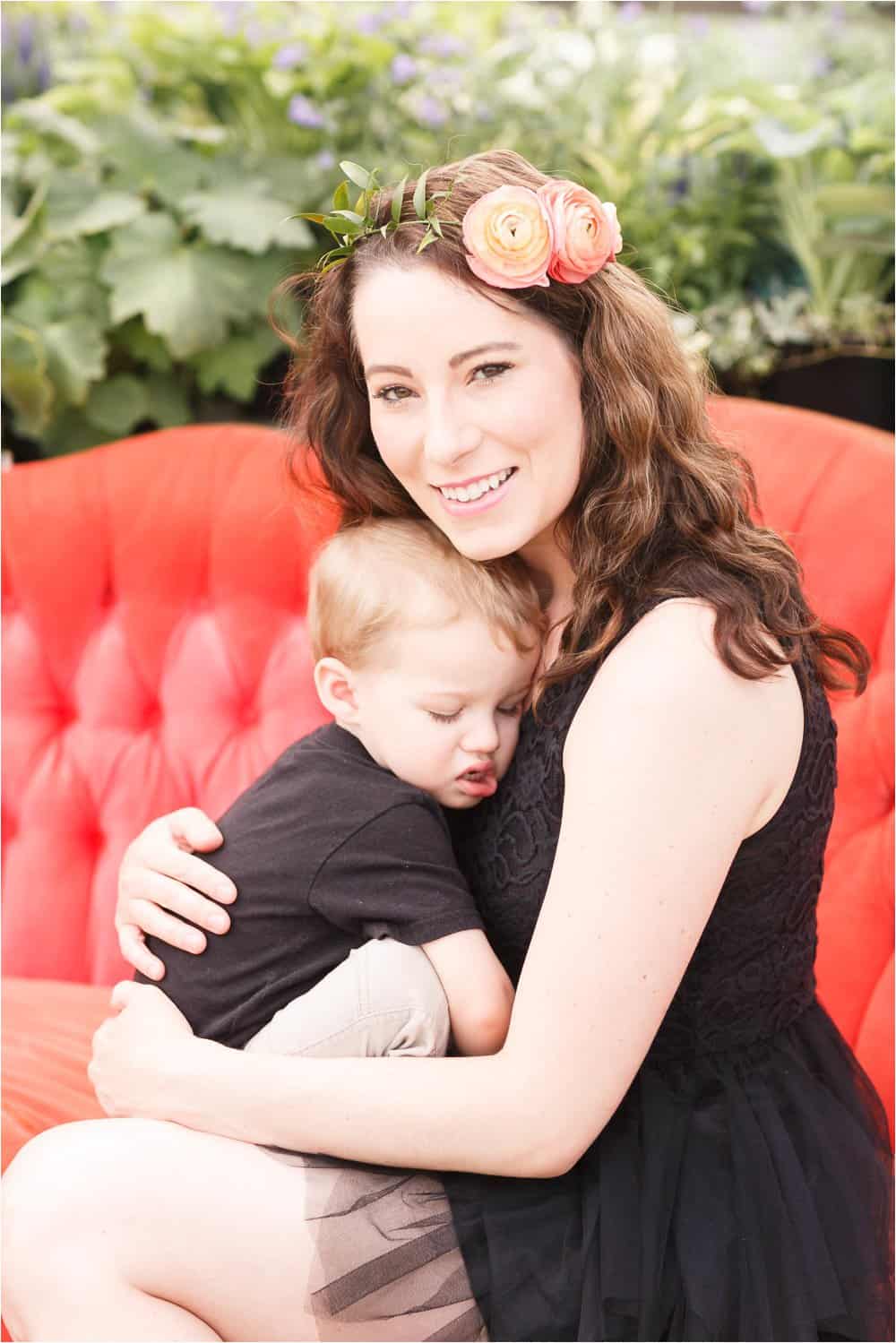 motherhood portraits greenhouse photos