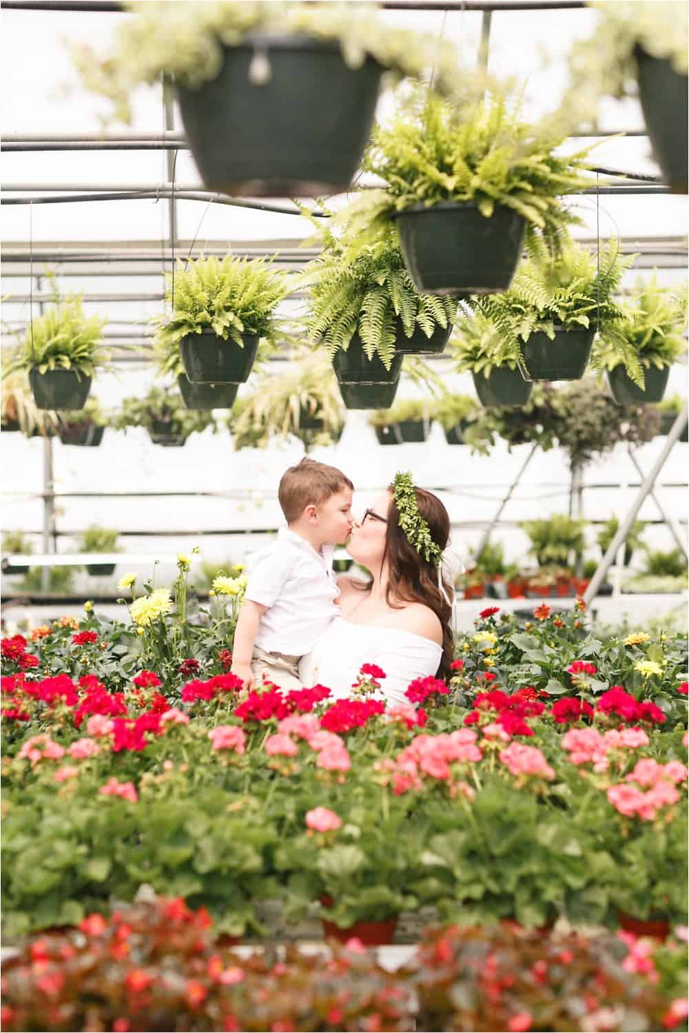 motherhood portraits greenhouse photos