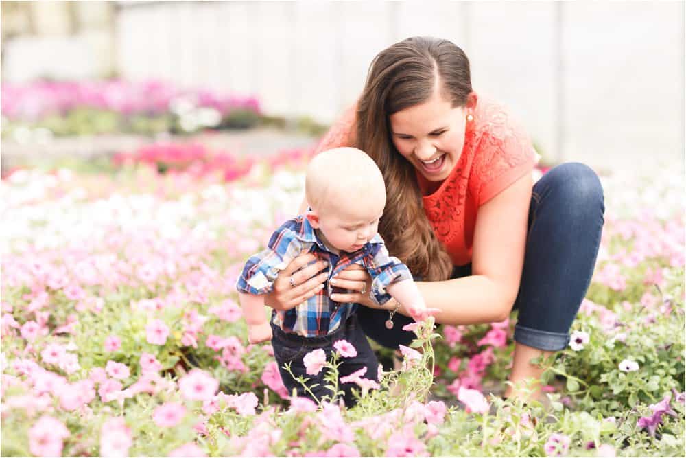 motherhood portraits greenhouse photos