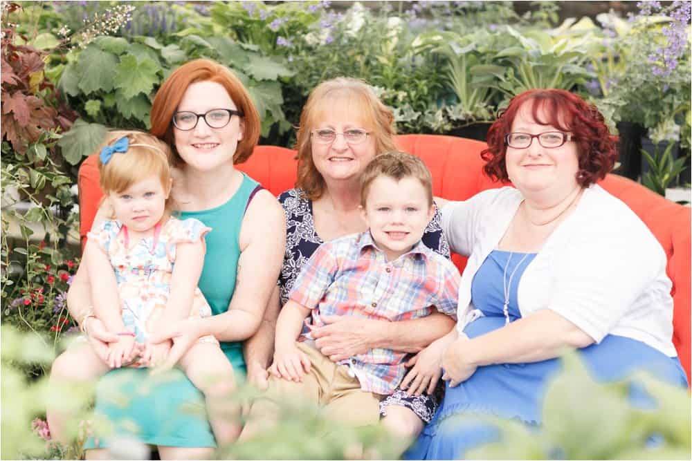 motherhood portraits greenhouse photos