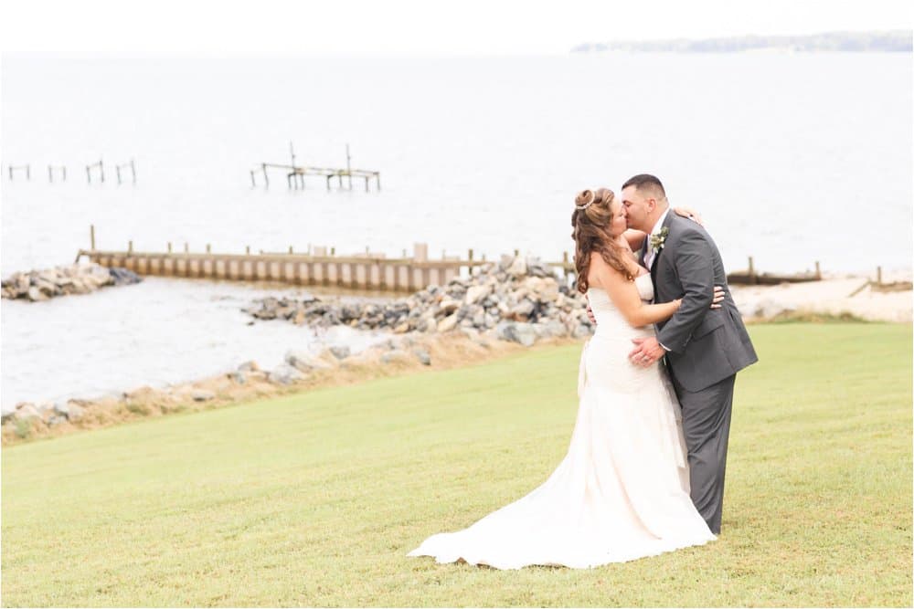 tappahannock virginia riverside wedding