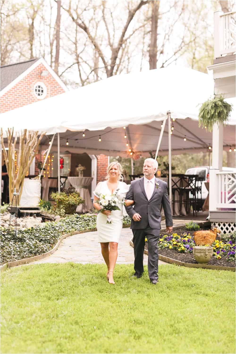 richmond virginia backyard wedding photos