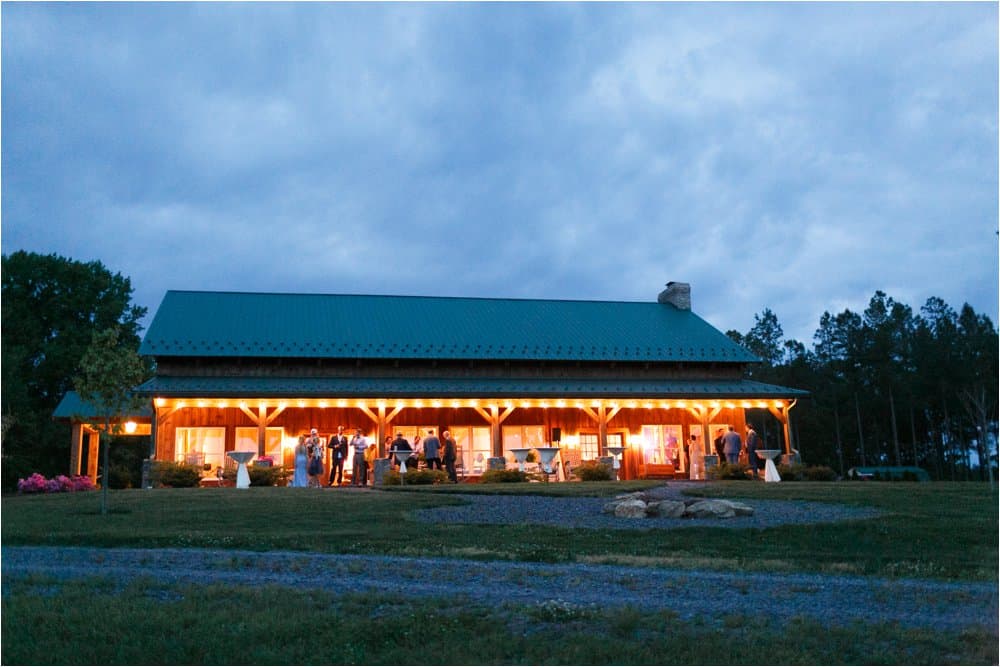 the barn at timber creek farmville virginia wedding photos