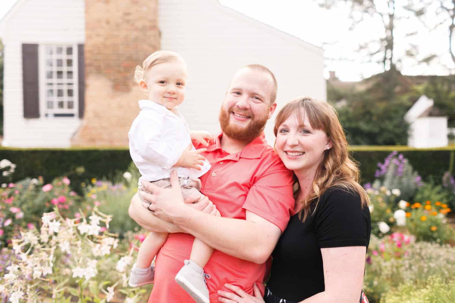 colonial williamsburg virginia engagement photos