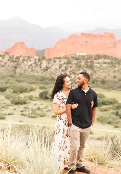 garden of the gods colorado springs colorado engagement photos