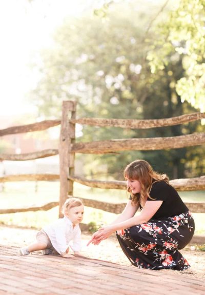 colonial williamsburg virginia engagement photos